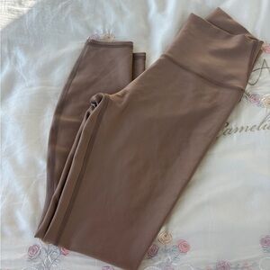 ALO yoga Toasted almond airlift leggings